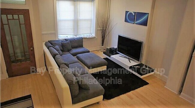 Foto del edificio - 128 Jamestown Ave.