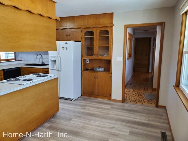 Building Photo - 3 br, 2 bath House - 4038 N Charles