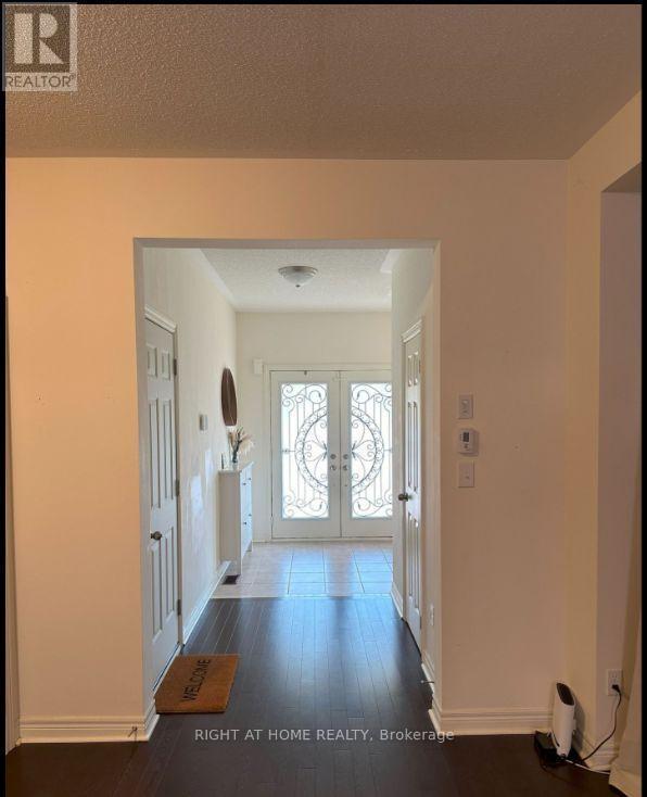 Building Photo - 609 Bessborough Dr