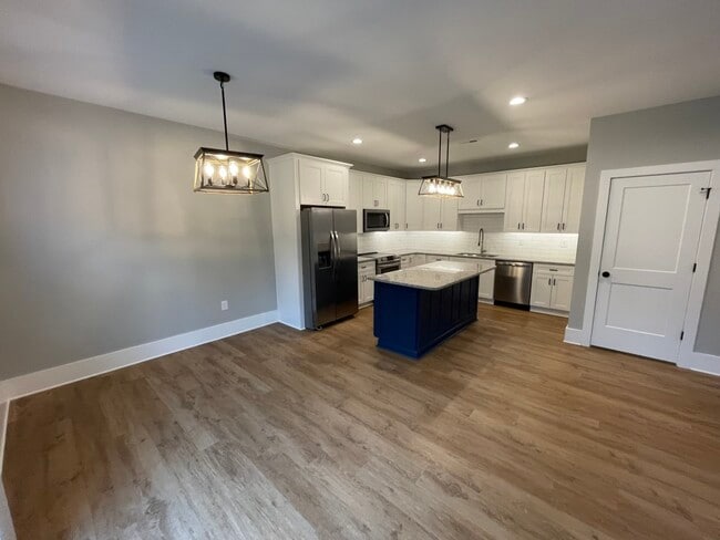 Building Photo - 9825 Rich Hatchet Road