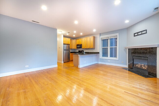 Building Photo - 1345 W Fillmore St