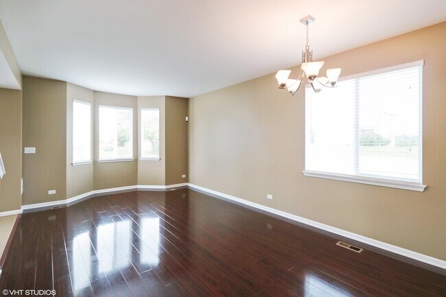 Building Photo - 323 Norwell Ln