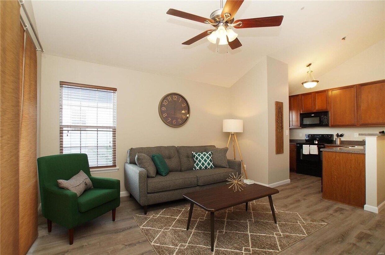 Primary Photo - Spacious Top Floor Condo in Desirable O'Fa...