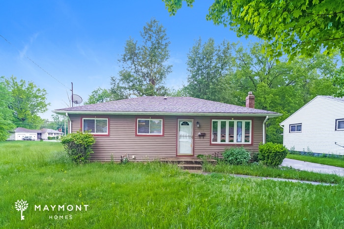 Primary Photo - Charming 3-Bedroom Home with Finished Base...