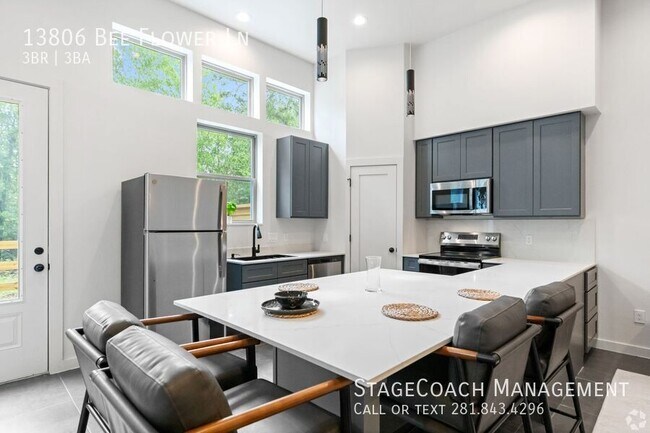 Foto del edificio - 13806 Bee Flower Ln
