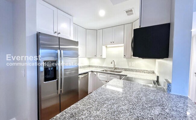 Foto del edificio - 21 Vaughns Gap Rd