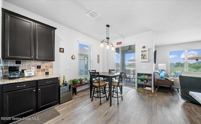 Building Photo - 4477 Trovita Cir