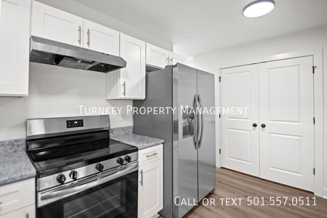 Building Photo - 4108 Longcoy St