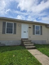 Building Photo - 303 Clearwater Way