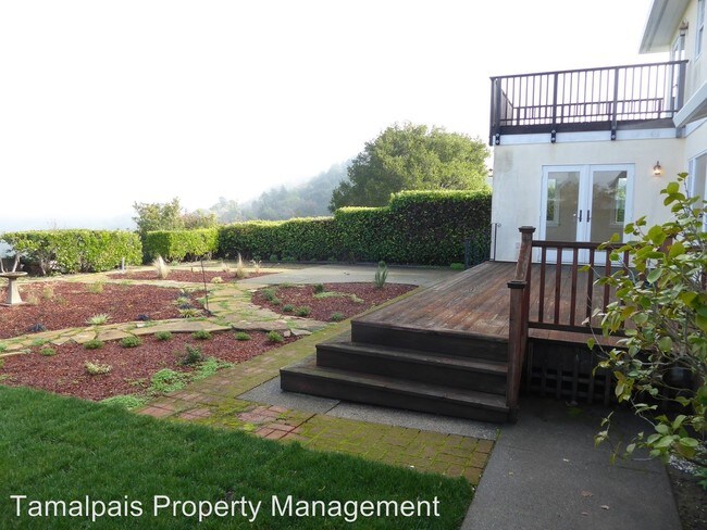 Foto del edificio - 4 br, 3 bath House - 44 Ridgewood Drive