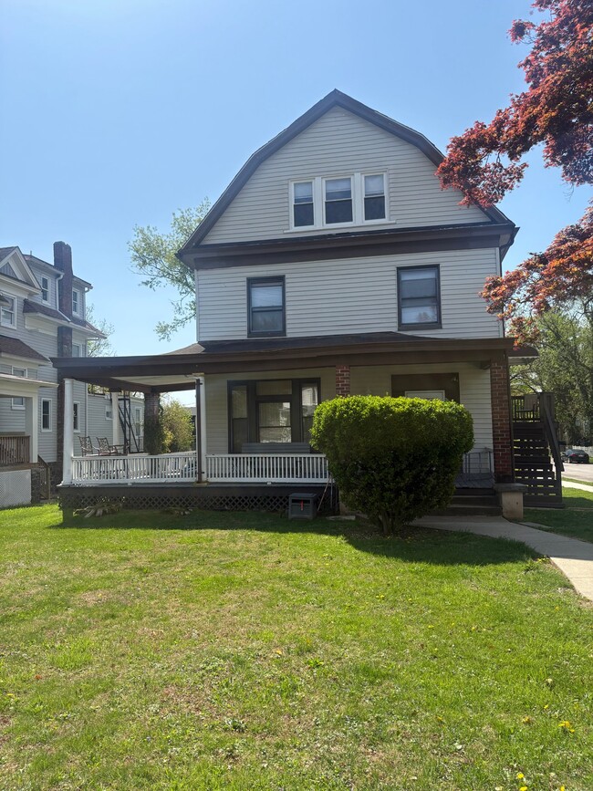 Building Photo - 5117 Gwynn Oak Ave