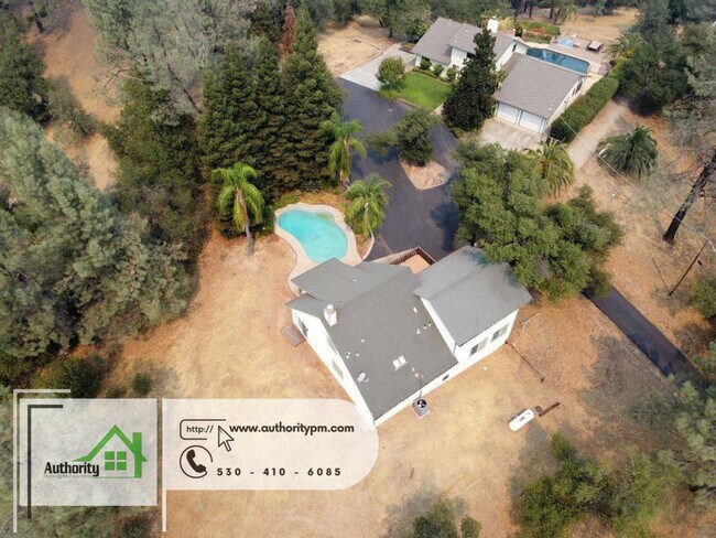 Foto del edificio - 16436 Sky ln, Pool & Pool service, Gated/P...