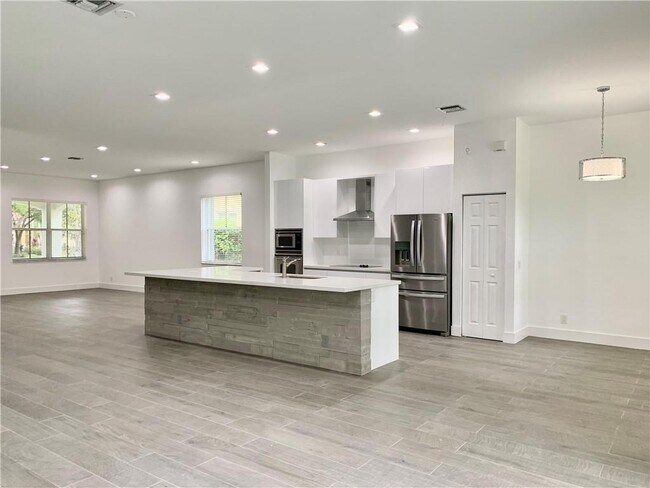 Foto del edificio - 776 Lavender Cir