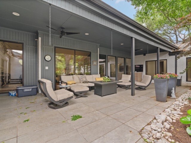 Foto del edificio - 5512 Bent Tree Dr