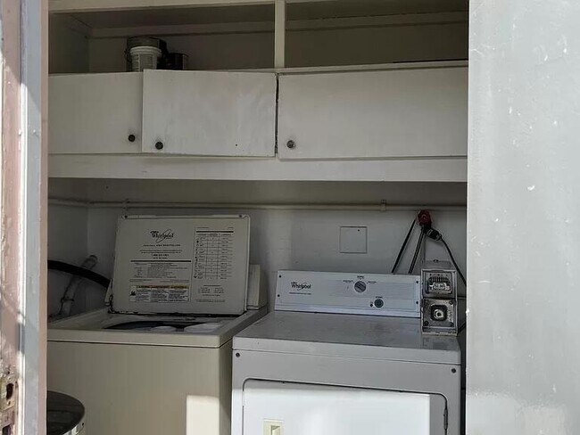 Foto del edificio - 2308 NW 3rd Ave