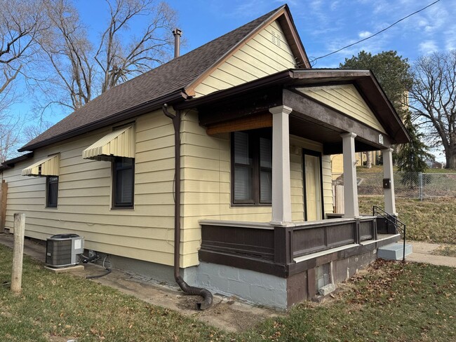 Foto del edificio - Cute Omaha Home For Rent Under $1K