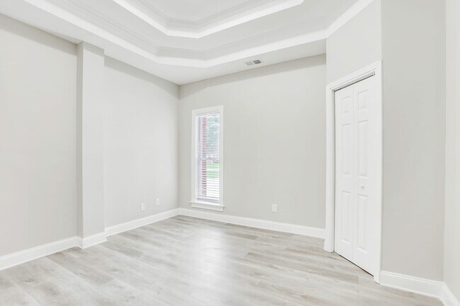 Building Photo - 1135 Rowanshyre Cir