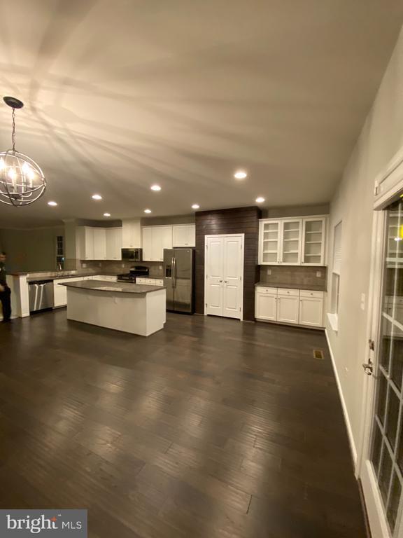 Foto del edificio - 129 Hornbeam Dr