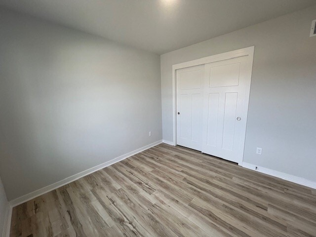 Building Photo - W219N16231 Primrose Ct