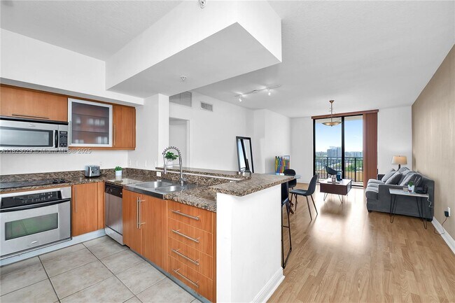Foto del edificio - 888 Douglas Rd