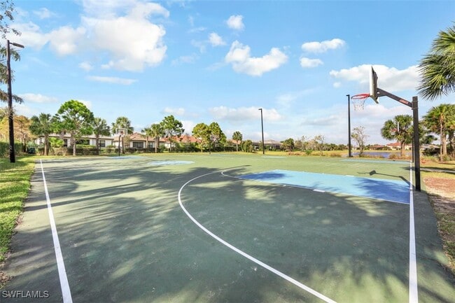 Building Photo - 2434 Orchard St