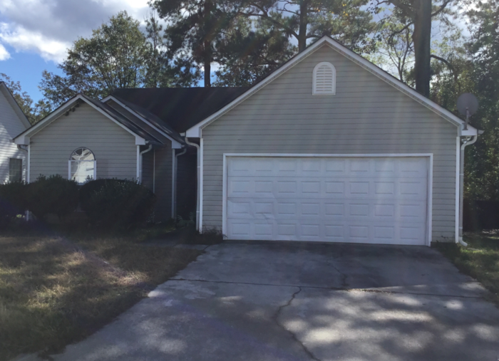 Primary Photo - 3 bedroom home in Atlanta!