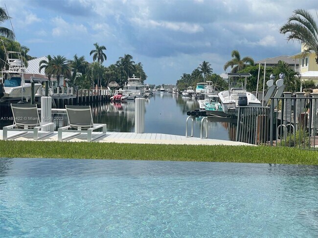 Foto del edificio - 2932 NE 35th Ct