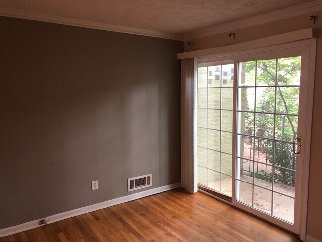 Foto del edificio - 411 10th St NE