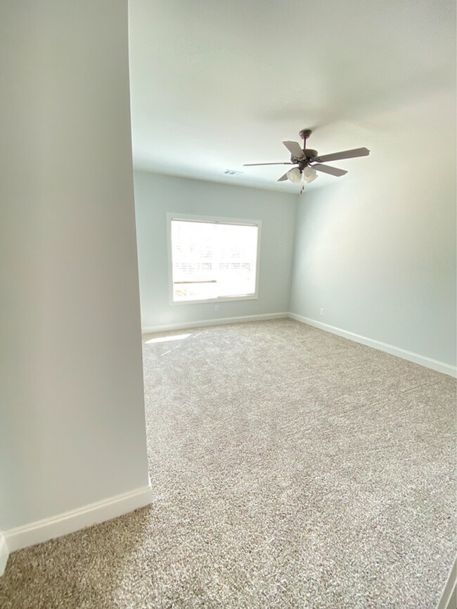 Building Photo - Charming 3-Bedroom Home in Tuscany Hills –...