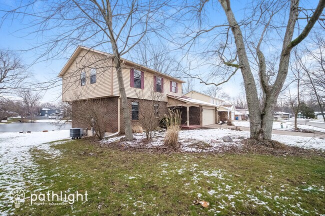 Building Photo - 8641 Fox Ridge Ln, Indianapolis, IN, 46256