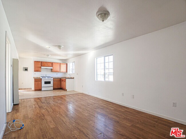 Foto del edificio - 1555 W 204th St