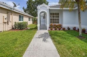Building Photo - 9354 Arborwood Cir