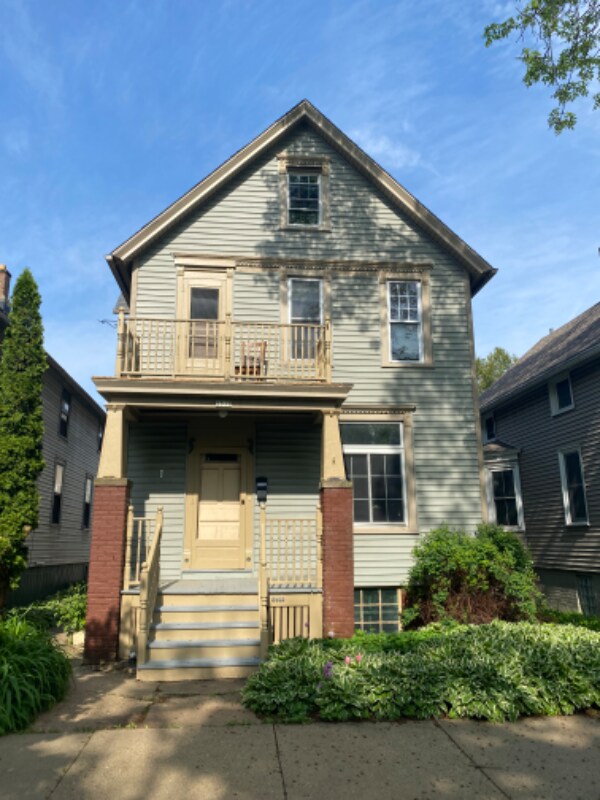 Foto del edificio - 2519 N Bartlett Ave