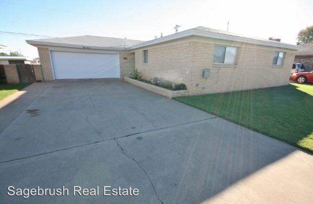 Building Photo - 3 br, 2 bath House - 815 John Doe St.