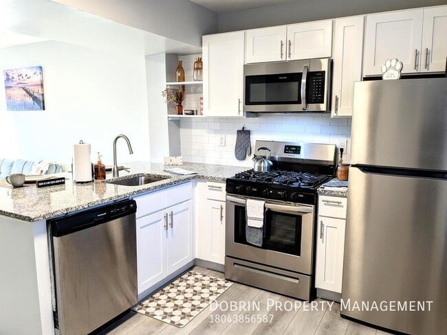 Building Photo - Colorado Manor Apartments