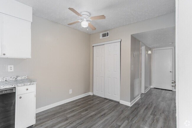 Building Photo - 4601 Packard Dr