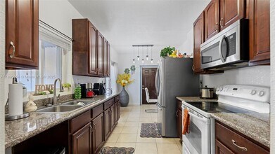 Building Photo - 3109 NW 64th St