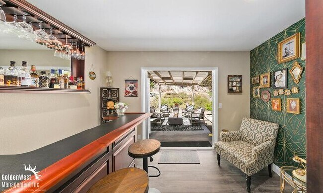Building Photo - Stylish 3Bdm 2Ba Home in Mission Valley wi...