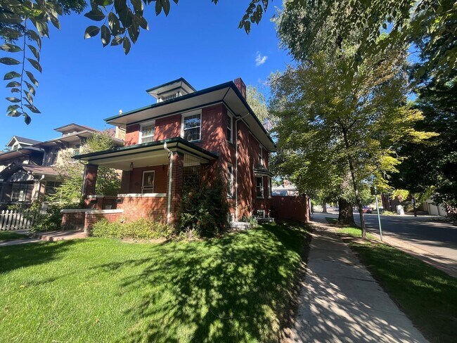 Foto del edificio - 1300 Steele St