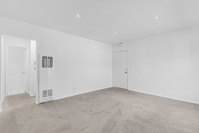 Foto del edificio - 536 Hyde Park Pl