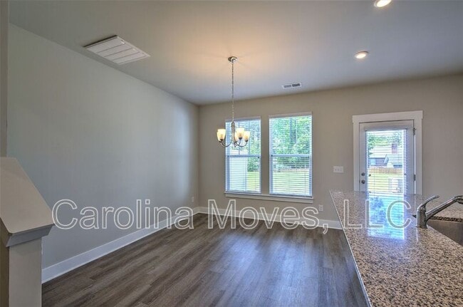 Foto del edificio - 251 Keaton Ct