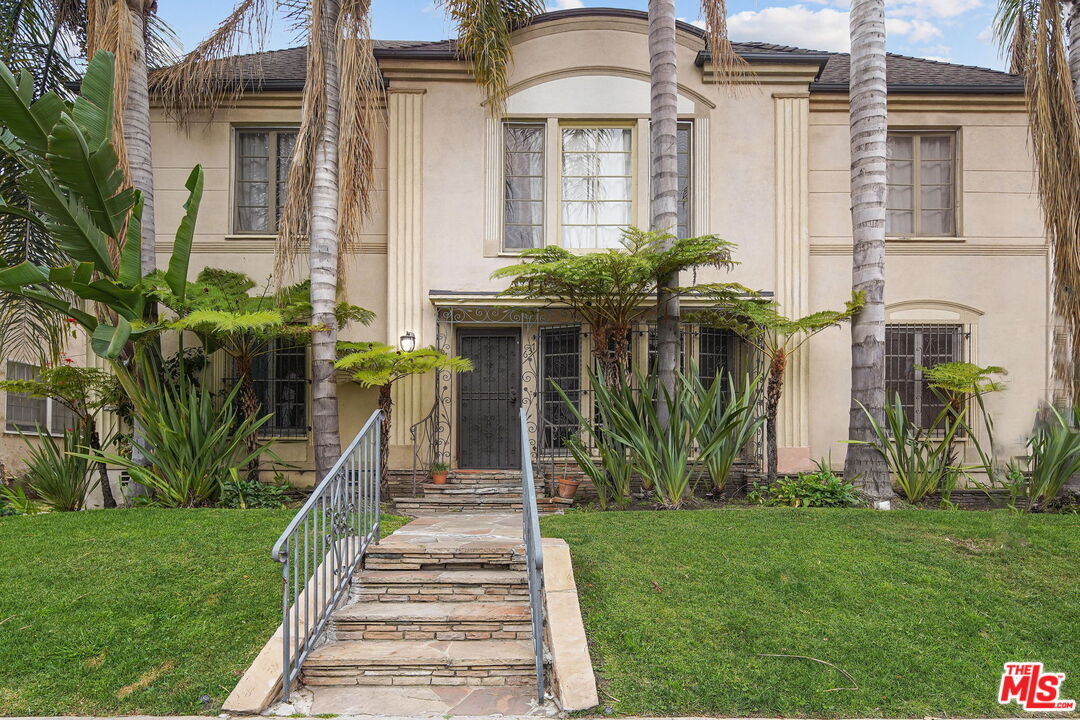 Foto principal - 639 1/2 Burnside Ave