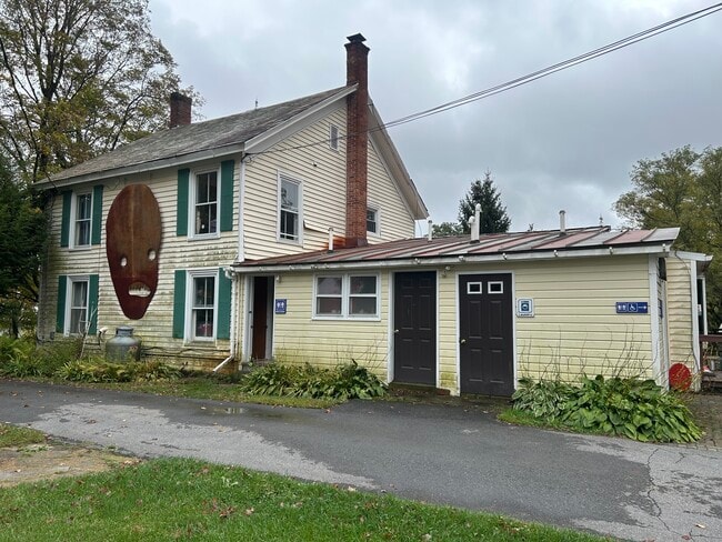 Building Photo - 19 Cary Rd