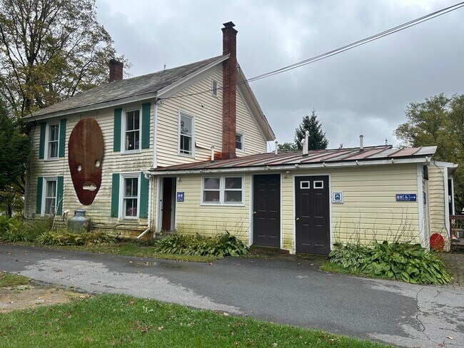 Foto del edificio - 19 Cary Rd