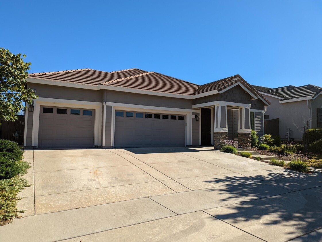 2088 Cattledrive Way, Roseville, CA 95747 House Rental in Roseville