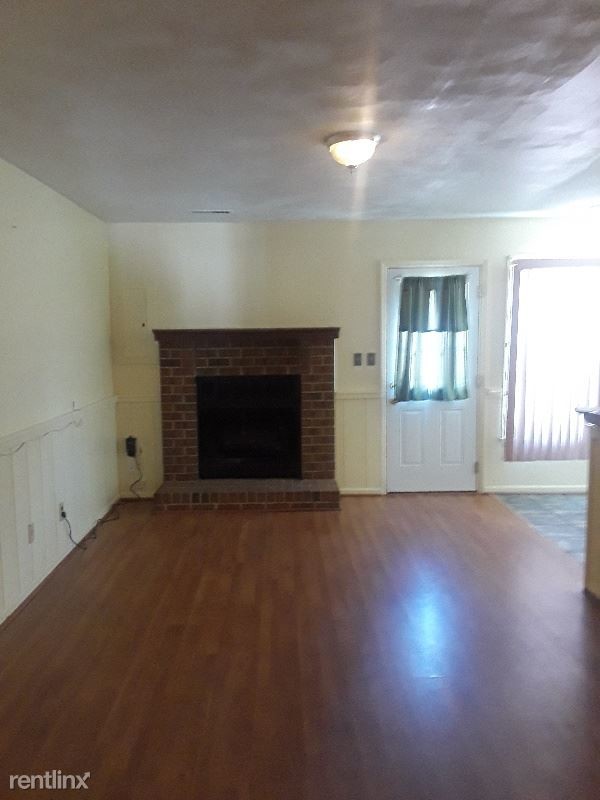 Primary Photo - 3 br, 2 bath Townhome - 311 Gambrill Ct