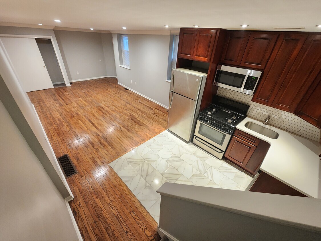Foto principal - 914 E Passyunk Ave