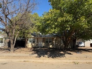 Building Photo - 3418 25th St