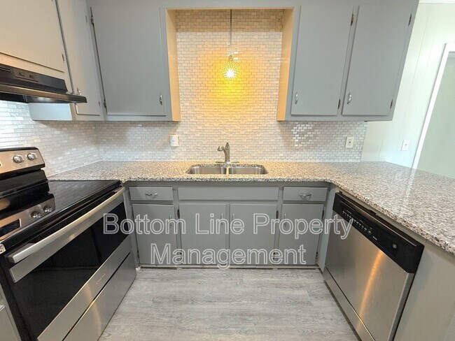 Foto del edificio - 4103 Little Mountain Rd