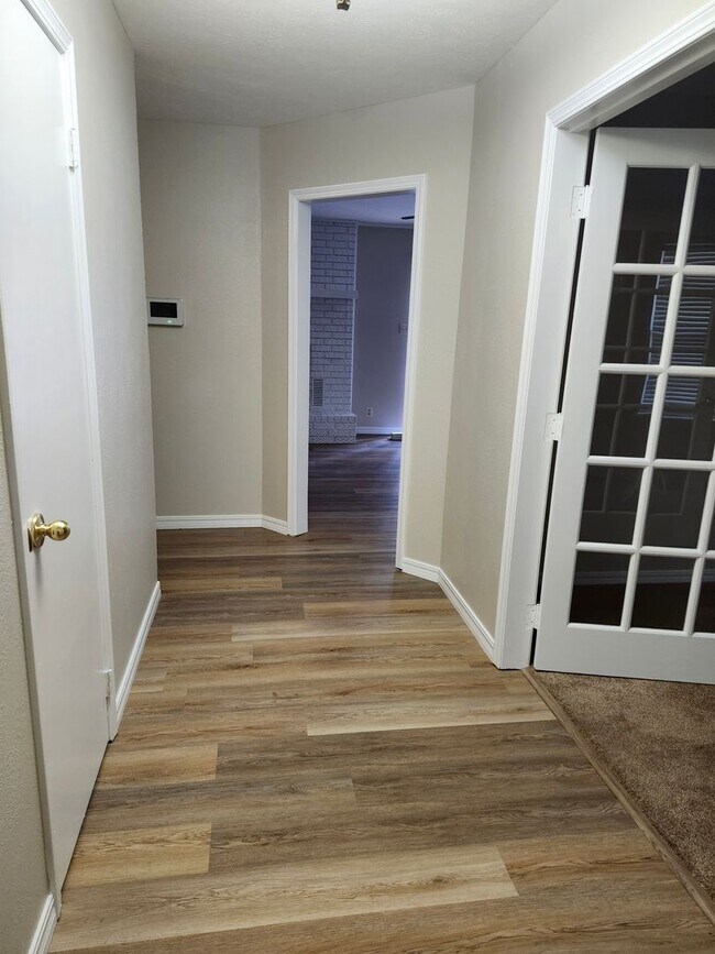 Foto del edificio - 1810 W 3rd Ct